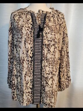 Women's Printed Peasant Blouse in Beige and Black